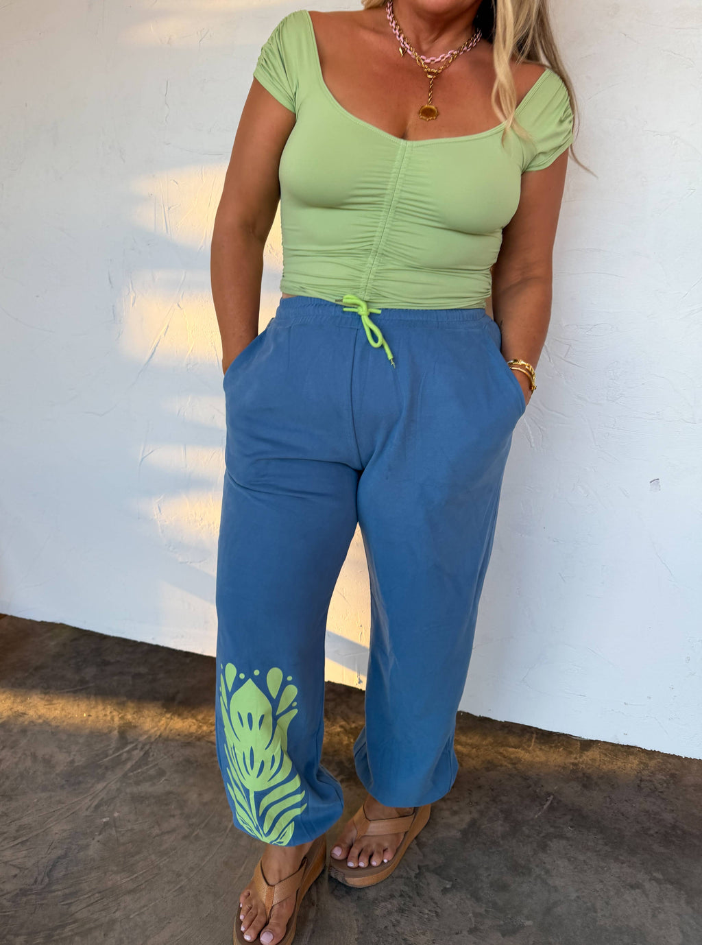 FLOWER POWER JOGGERS: CHARCOAL / 3X