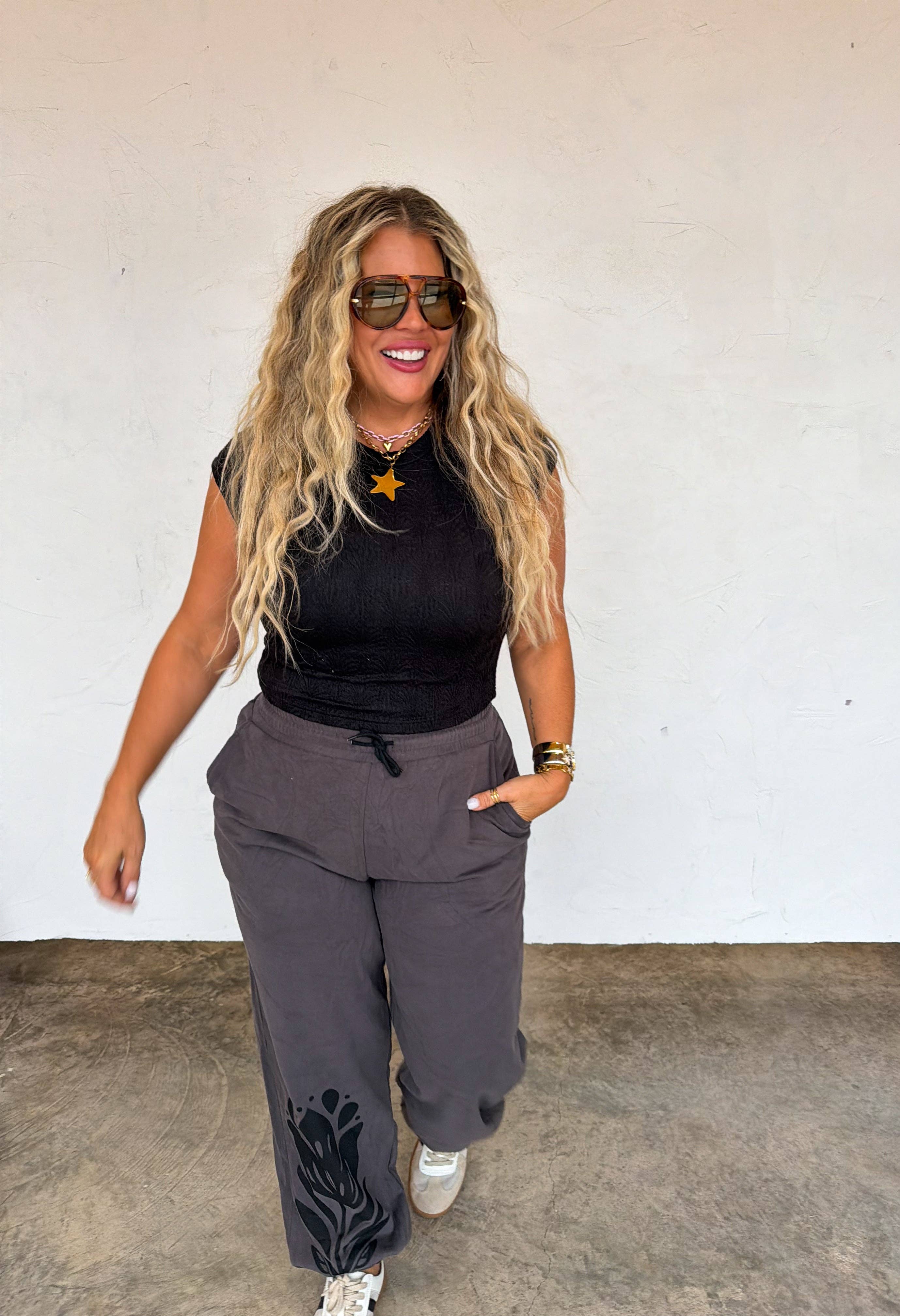 FLOWER POWER JOGGERS: CHARCOAL / 3X