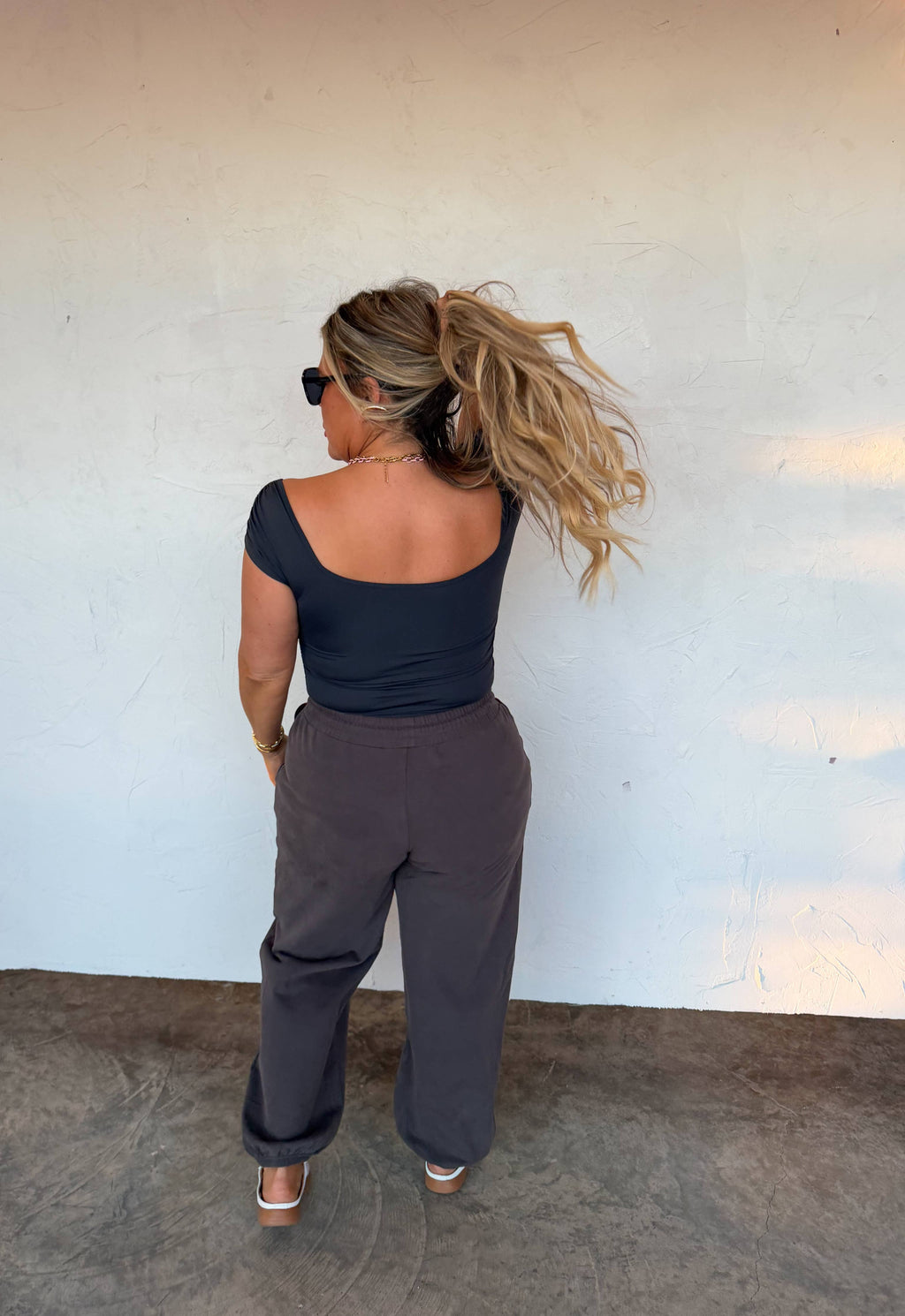 FLOWER POWER JOGGERS: CHARCOAL / 3X