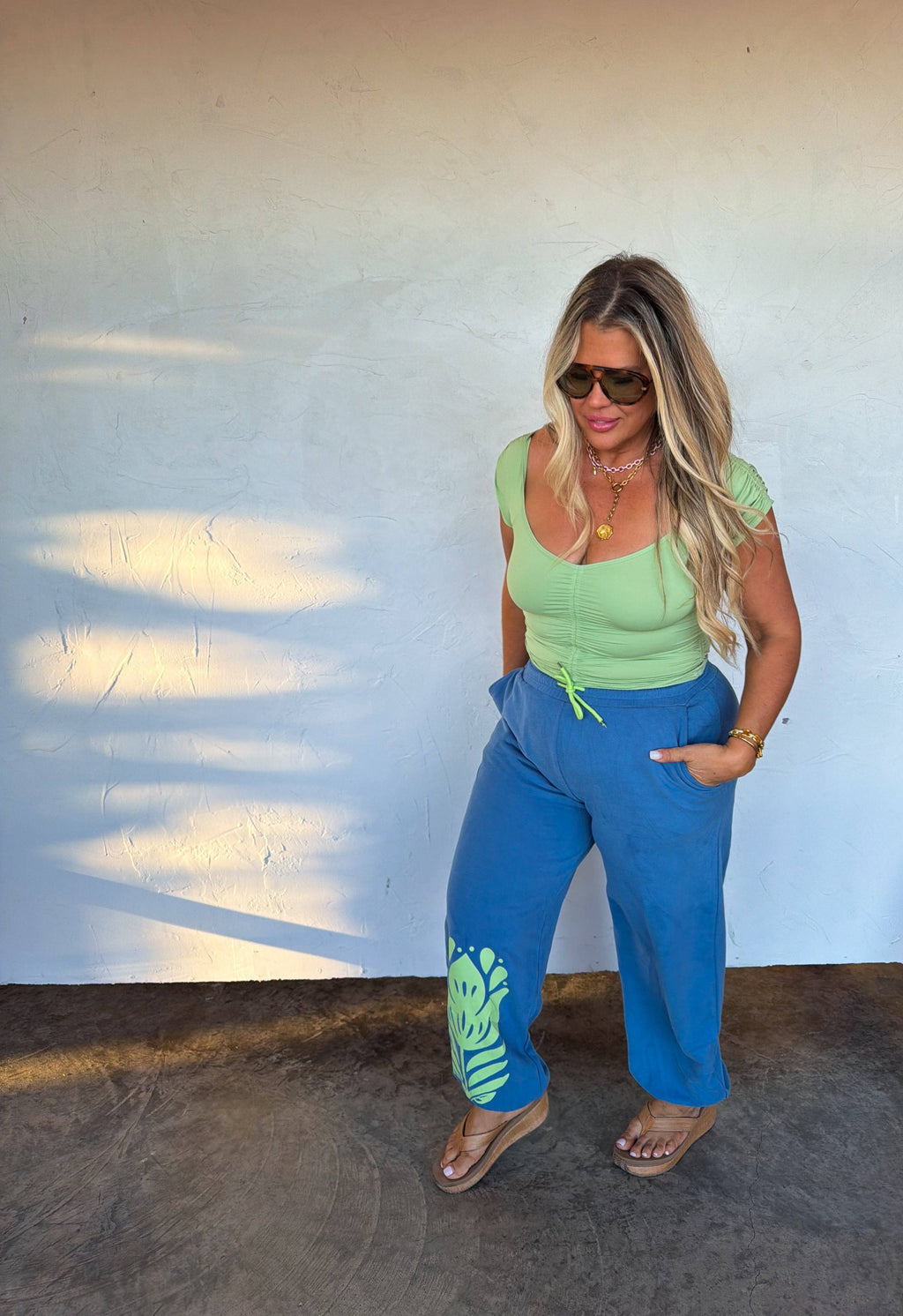 FLOWER POWER JOGGERS: CHARCOAL / 3X