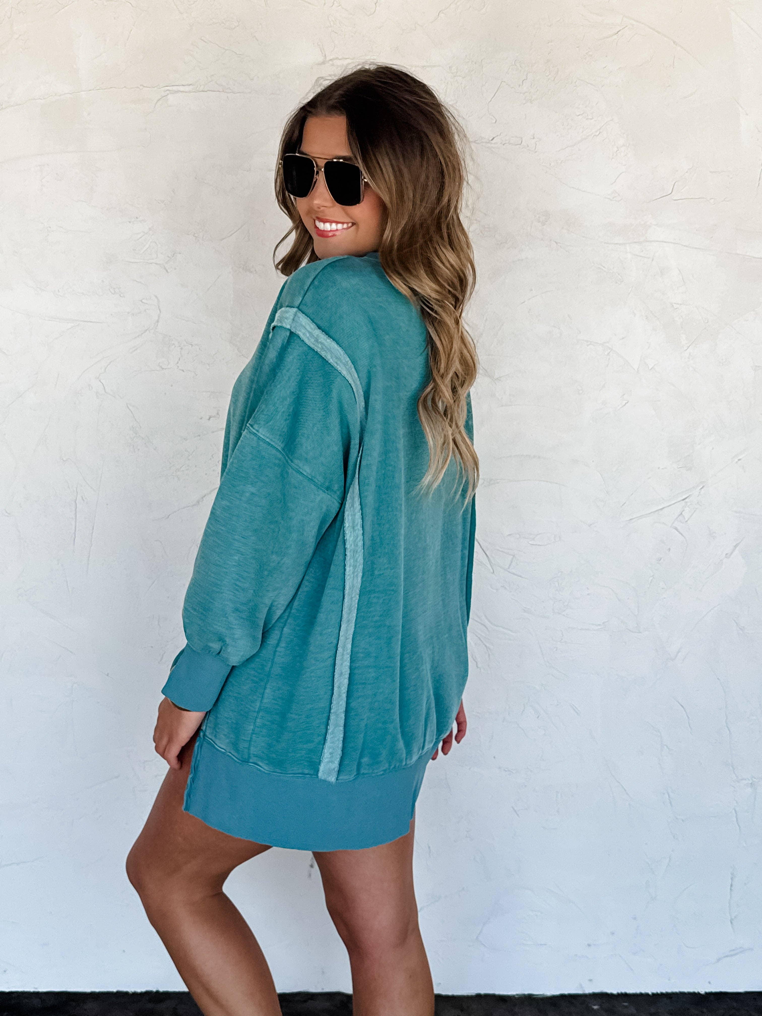 CANDY COLORS CLASSIC CREW PULLOVER: WILD BERRY / 1X